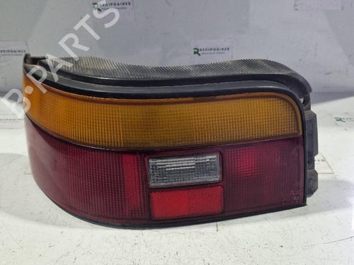 Farolim esquerdo TOYOTA COROLLA (_E9_) [1987-1999]  31735079