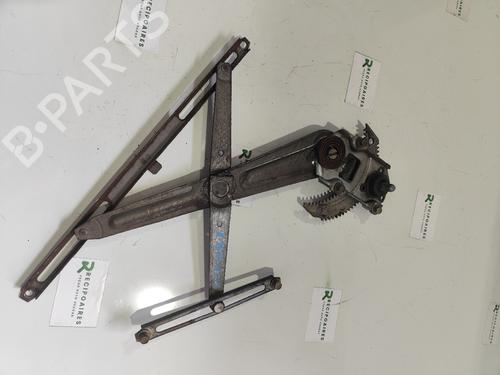 Rudehejsemekanisme Højre foran TOYOTA HILUX IV Pickup (_N5_, _N6_) [1982-1998]  31737726