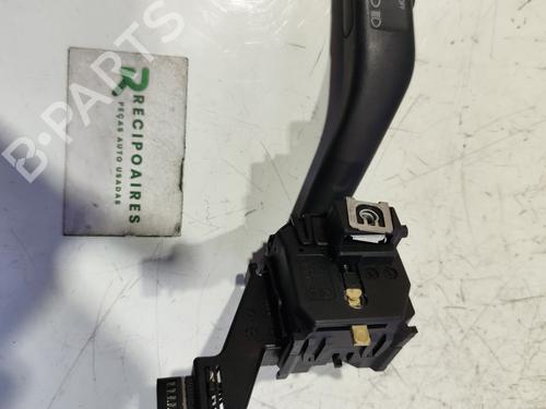 Used Headlight switch SKODA OCTAVIA II Combi (1Z5) [2004-2013]  31730880