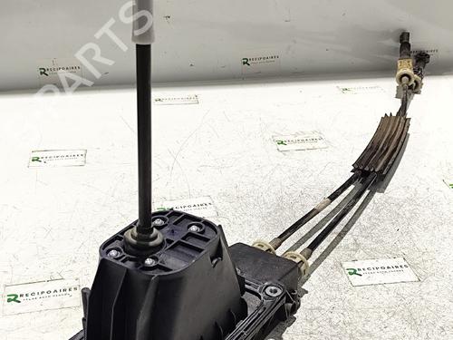 Palanca de cambios RENAULT CLIO III (BR0/1, CR0/1) [2005-2014]  31744247