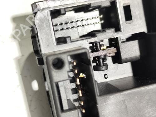 Steering column stalk RENAULT CLIO III (BR0/1, CR0/1) | BP31744248I23