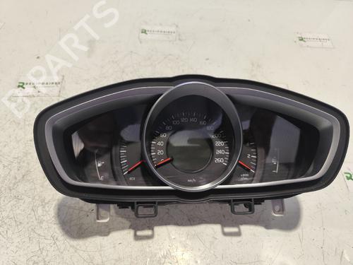 Used Instrument cluster VOLVO V40 Hatchback (525) [2012-2019]  31742634