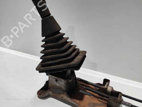 Used Gear lever MITSUBISHI SPACE RUNNER (N6_W, N7_W) [1997-2003]  31746331