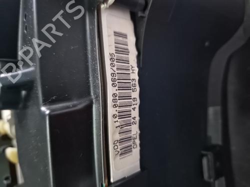 Used Instrument cluster OPEL ZAFIRA A MPV (T98) [1999-2006]  31727249