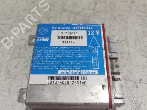 Calculateur Airbags FIAT PUNTO Hatchback Van (188_) [2000-2010]  31741342