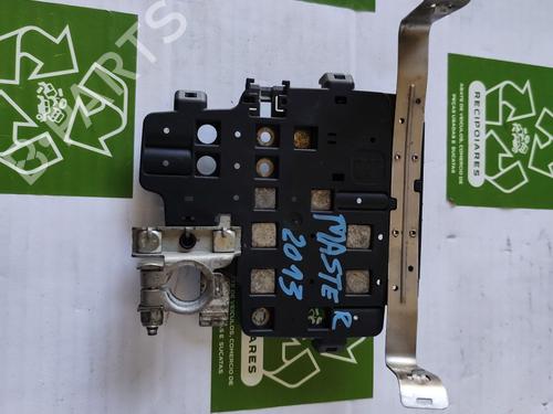 Fuse box RENAULT MASTER III Bus (JV) | BP31728263E1 - Image 2