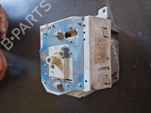 Used Instrument cluster Instrument cluster 31728152 31728152