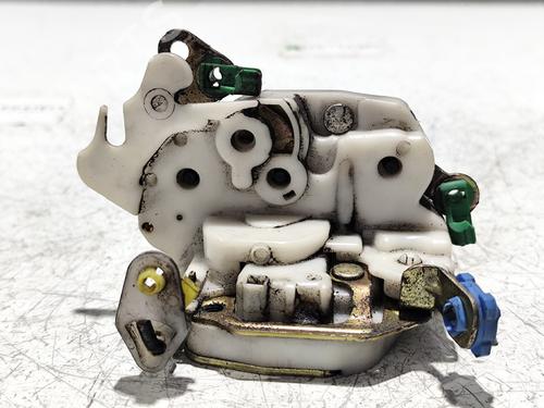 Used Front left lock NISSAN CABSTAR E (TL_, VL_) [1992-2006]  31744114