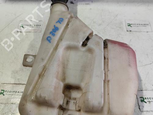 Used Windscreen washer tank Windscreen washer tank 31734046 31734046
