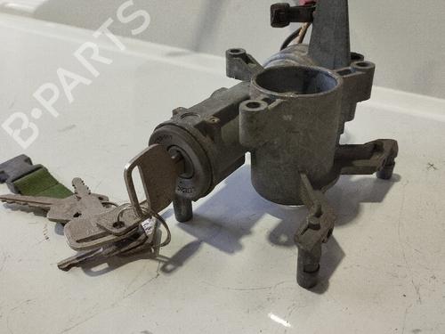 Mando ISUZU ELF Van (NHR6_, NKR6_, NKR7_, NKS7_) [1992-2003]  31746302