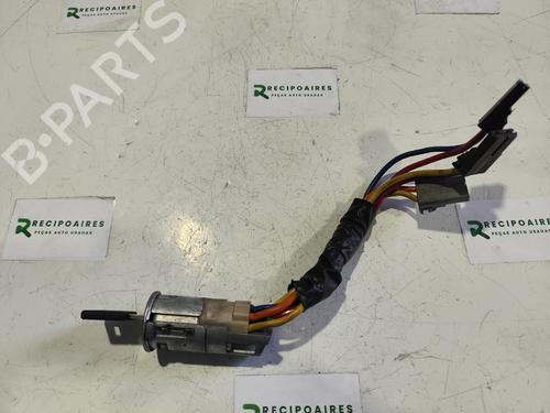 Used Switch PEUGEOT 306 (7B, N3, N5) [1993-2003]  31731772