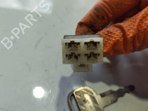 Switch ISUZU ELF Van (NHR6_, NKR6_, NKR7_, NKS7_) | BP31726586I30