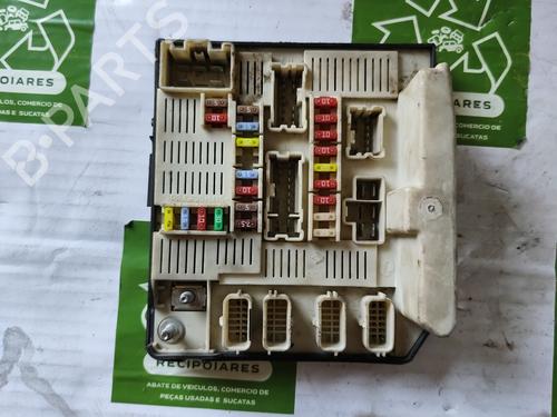 Used Fuse box RENAULT MEGANE II Estate Van (KM_) [2003-2009]  31728362