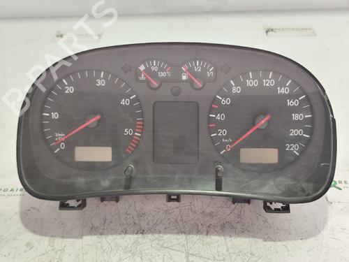 Used Instrument cluster VW GOLF IV Van (1J1) [1997-2004]  31726876