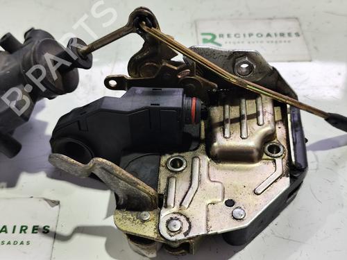 Serratura anteriore destra MERCEDES-BENZ 190 (W201) [1982-1993]  31738158