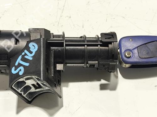 Ratlås/Tændingslås FIAT STILO (192_) 1.9 JTD (136 hp) 31747039