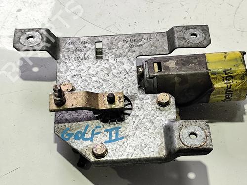 Used Rear wiper motor Rear wiper motor VW GOLF II (19E, 1G1) 1.3 (55 hp) 31806882 31806882