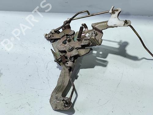 Serrure arrière droite HYUNDAI H-1 Van (A1) 2.5 TD (80 hp) 31806883