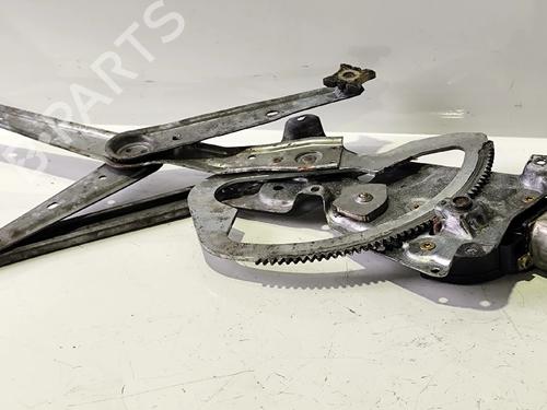 Lève-vitre avant droit BMW 3 (E36) 316 i (100 hp) 31806893