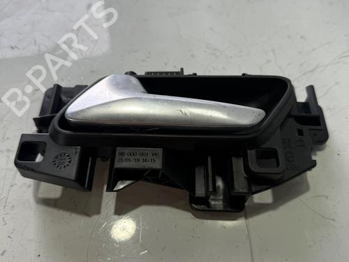 Venstre fortil invendig håndtag PEUGEOT 308 SW II (LC_, LJ_, LR_, LX_, L4_) 1.2 THP 130 (131 hp) 31828160