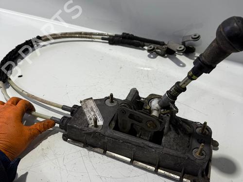 Leva del cambio SEAT IBIZA III (6L1) 1.4 TDI (70 hp) 31832599