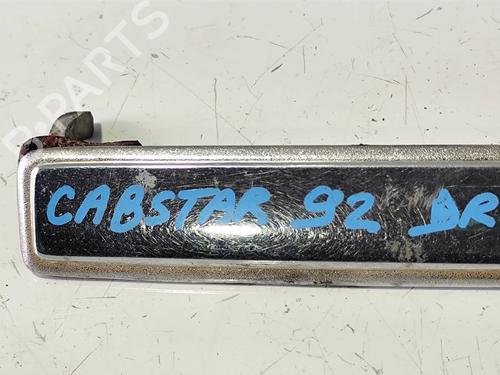 Used Front right exterior door handle NISSAN CABSTAR (F22, H40) 2.3 TD (F22) (72 hp) 31832603