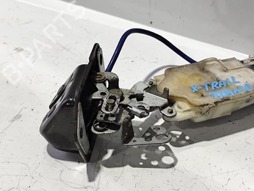 Used Tailgate lock NISSAN X-TRAIL I (T30) 2.2 DCi (114 hp) 31834292