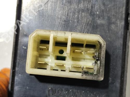 Left front window switch HYUNDAI H-1 Van (A1) 2.5 TD | BP31908054I27