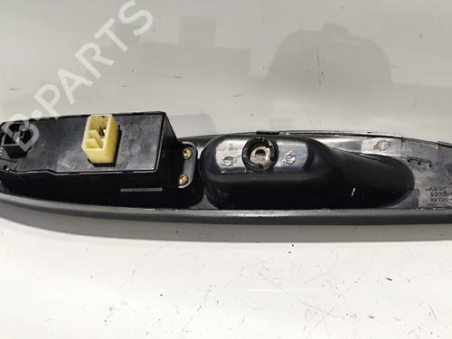 Used Left front window switch HYUNDAI H-1 Van (A1) 2.5 TD (86 hp) 31908057