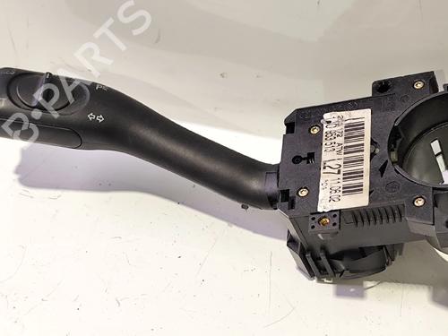 Commande de phare VW GOLF IV (1J1) 1.9 TDI (115 hp) 31922064