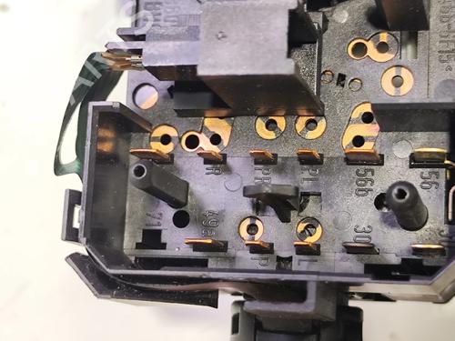 Headlight switch VW GOLF IV (1J1) 1.9 TDI | BP31922064I24 