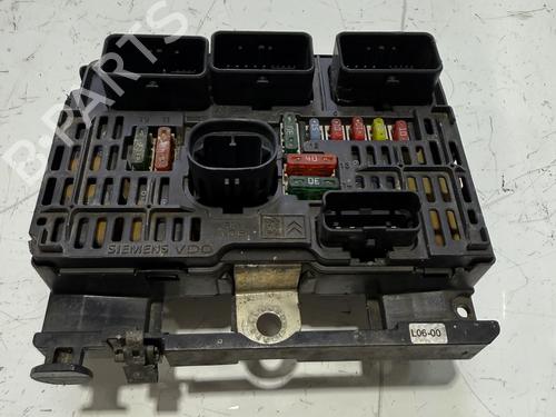 Scatola Fusibili CITROËN C4 I (LC_) 1.6 HDi (109 hp) 31925893