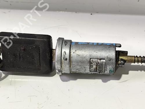 Clé de contact OPEL MERIVA A MPV (X03) 1.4 16V Twinport (E75) (90 hp) 31953799