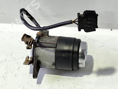 Bagklap lås AUDI 80 B4 Saloon (8C2) 1.9 TDI (90 hp) 31976423