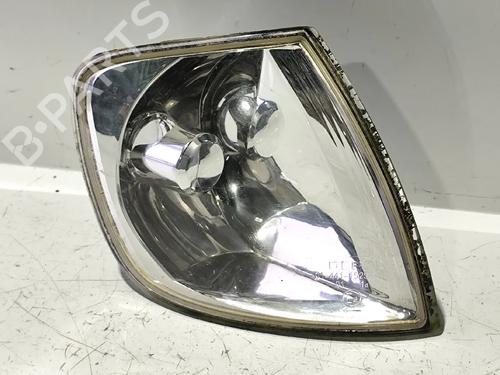 Clignotant avant droit VW POLO (6N2) 1.0 (50 hp) 32070577