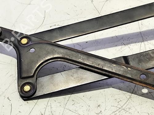 Used Front right window mechanism Front right window mechanism RENAULT TRAFIC Van (T_, P_, V_) 2.1 D (64 hp) 32147963 32147963