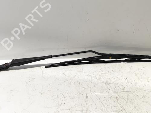 Used Front windshield wiper arm MERCEDES-BENZ C-CLASS (W203) C 200 CDI (203.004) (116 hp) 32167895