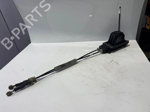 Used Gear lever RENAULT CLIO III (BR0/1, CR0/1) 1.5 dCi (64 hp) 32193992