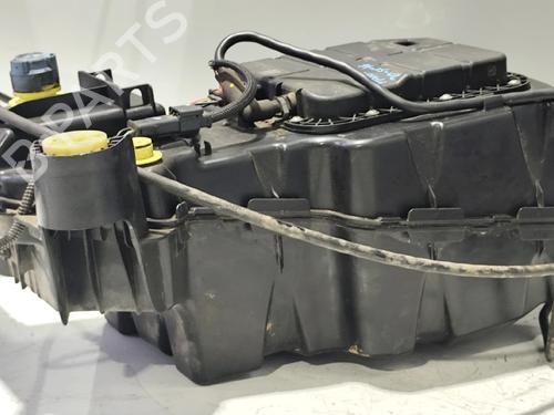 Réservoir d'AdBlue PEUGEOT PARTNER Box Body/MPV 1.6 BlueHDi 100 (100 hp) 32196899