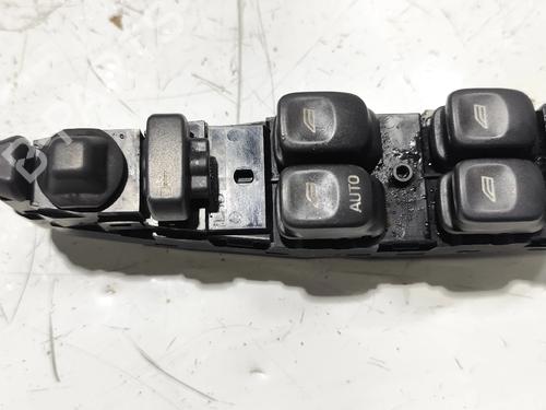 Interrupteur de vitre avant gauche VOLVO V40 Estate (645) 1.6 (109 hp) 32305191