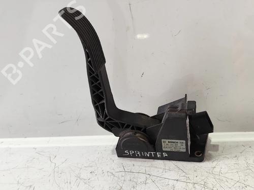 Pedal MERCEDES-BENZ SPRINTER 2-t Van (B901, B902) 212 D (901.461, 901.462, 902.461, 902.462) (122 hp) 32385963