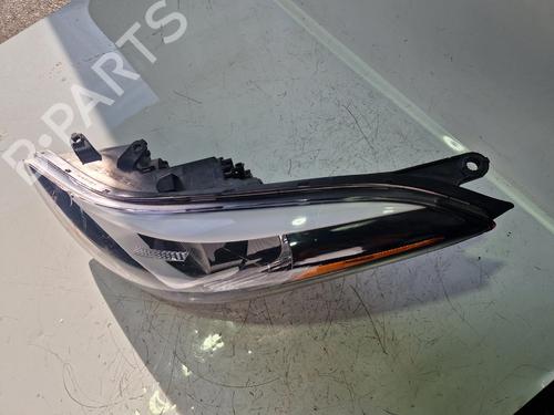 Right headlight HYUNDAI ELANTRA V Saloon (MD, UD) 1.8 | BP32412768C29