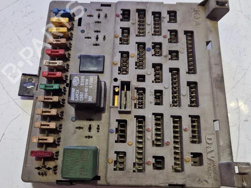 Used Fuse box Fuse box PEUGEOT 205 Hatchback Van 1.8 DT (79 hp) 32425837 32425837