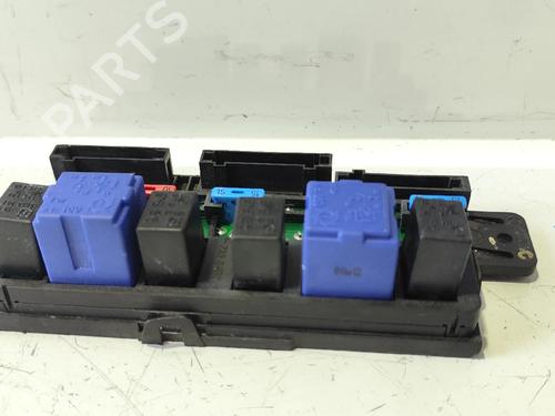 Used Fuse box Fuse box SMART CITY-COUPE (450) 0.6 (450.330, 450.332) (71 hp) 32453919 32453919