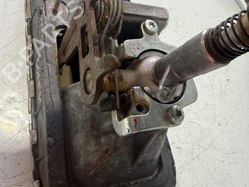 Gear lever VW GOLF V (1K1) 1.9 TDI | BP32469449M90 