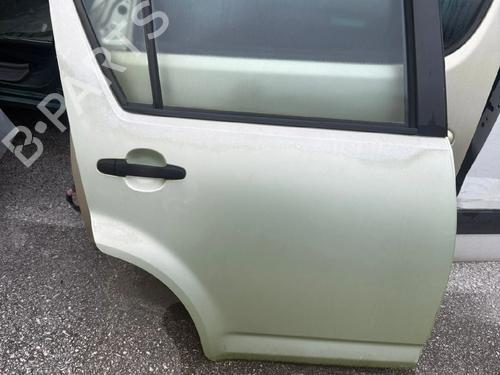 right-rear-door-daihatsu-sirion-m3_-2005-32493328 main image