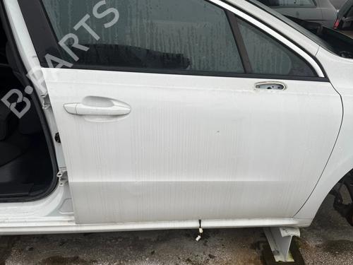 right-front-door-peugeot-508-sw-estate-van-8e_-2011-32493332 main image