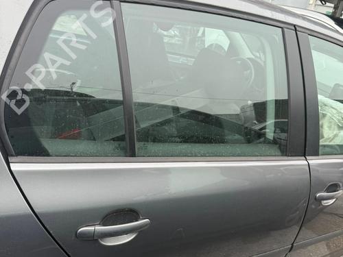 Dør højre bagtil VW GOLF V (1K1) 1.4 FSI (90 hp) 32493343
