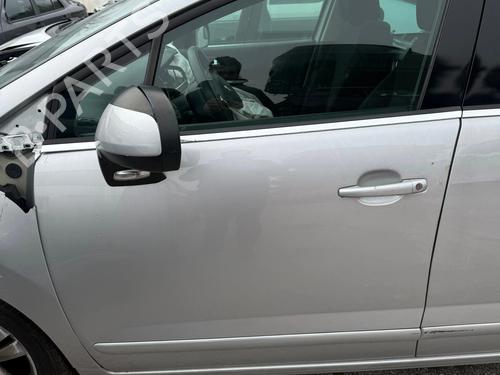 Dør venstre fortil PEUGEOT 5008 (0U_, 0E_) 1.6 BlueHDi 115 (116 hp) 32496366