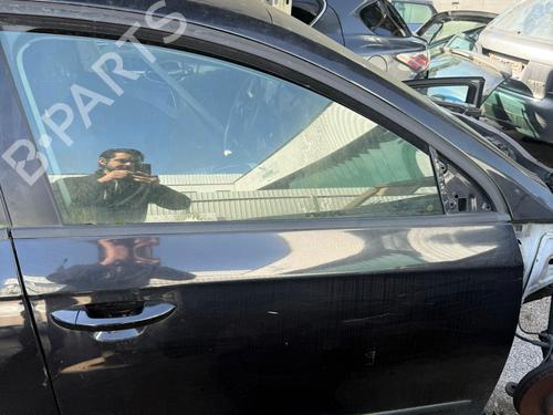 Used Right front door VW PASSAT B6 Variant (3C5) 1.6 TDI (105 hp) 32500215